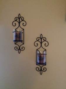 Gothic Style Iron <b>Wall</b> <b>Sconce</b> With Dramatic Design For Vintage Interior Decor And Accent <b>Lighting</b> - Product Image 4