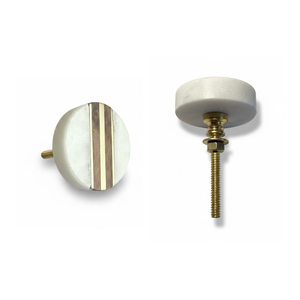 Bouton en marbre blanc minimaliste AG avec accent en bois |   Poignées de meuble rondes contemporaines et durables pour tiroirs de cuisine et de chambre - Product Image 2