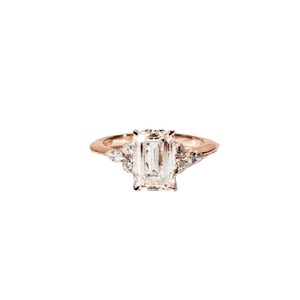 Bague de fiançailles en or massif 10K 14K 18K avec diamant de laboratoire taille marquise émeraude et taille rond, couleur DEF, clarté VS VVS - Product Image 2