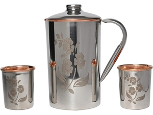 Jarra de cobre hecha a mano con cobre puro de alta calidad por expertos artesanos. La textura tradicional martillada le da un aspecto único. - Product Image 6