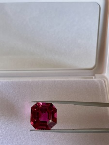 Turmalina Rosa Rubelita Natural, Corte Asscher, 8.59 Quilates, Certificada por IGI, 12x12.5x8 MM, Calidad AAA, Color Claro, 8mm - Product Image 2