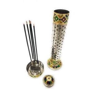 Porta Incienso Metálico en Forma de Hoja Disponible a Precio de Mayoreo - Product Image 1