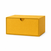 Boîte cadeau magnétique jaune moutarde personnalisée avec insert en éponge vert forêt gaufré en arc et encoche demi-lune