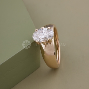 Bague solitaire en or jaune à diamant de laboratoire taille ovale, design tendance, bijoux fins pour femme - Product Image 3