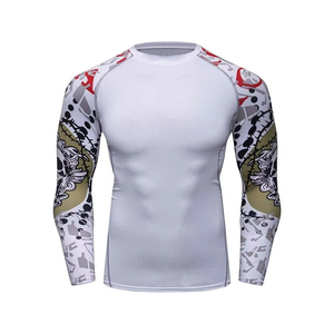 Camiseta de Compresión Unisex Personalizada para MMA, Protección UV, Secado Rápido, Tejido Transpirable de Poliéster para Surf, Natación, Gimnasio y Entrenamiento - Product Image 1