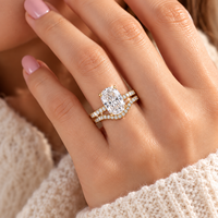 Ensemble de bagues de mariage en argent 925 plaqué or, serties d'un moissanite ovale de 5 carats, couleur D, pureté VVS1, pour femme - Vente en gros sur mesure