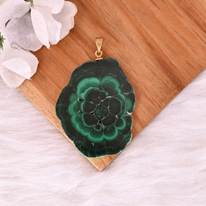 Pendentif en laiton Ishu Gems avec malachite naturelle en stalactite, 26,3 g, plaqué or/argent/or rose/ruthénium noir, unisexe, pierre tendance - Product Image 5