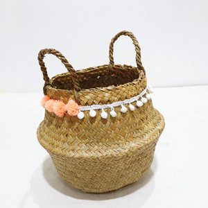 Panier de rangement en feuilles de palmier naturelles avec poignées, forme de bol, style rustique, multi-usages, garniture décorative en pompons - Product Image 4