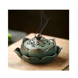 Porte-encens vintage en métal en forme de lotus, brûleur d'encens zen bouddhiste multifonctionnel, attrape-cendres pour la décoration intérieure et la méditation - Product Image 4