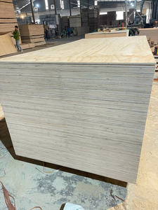 Lámina de Madera Contrachapada de Pino de Alta Calidad de 18 mm, Grado AA/AB/AC/BB para Muebles Comerciales - Fabricada por Expertos en Madera Contrachapada Marina - Product Image 2