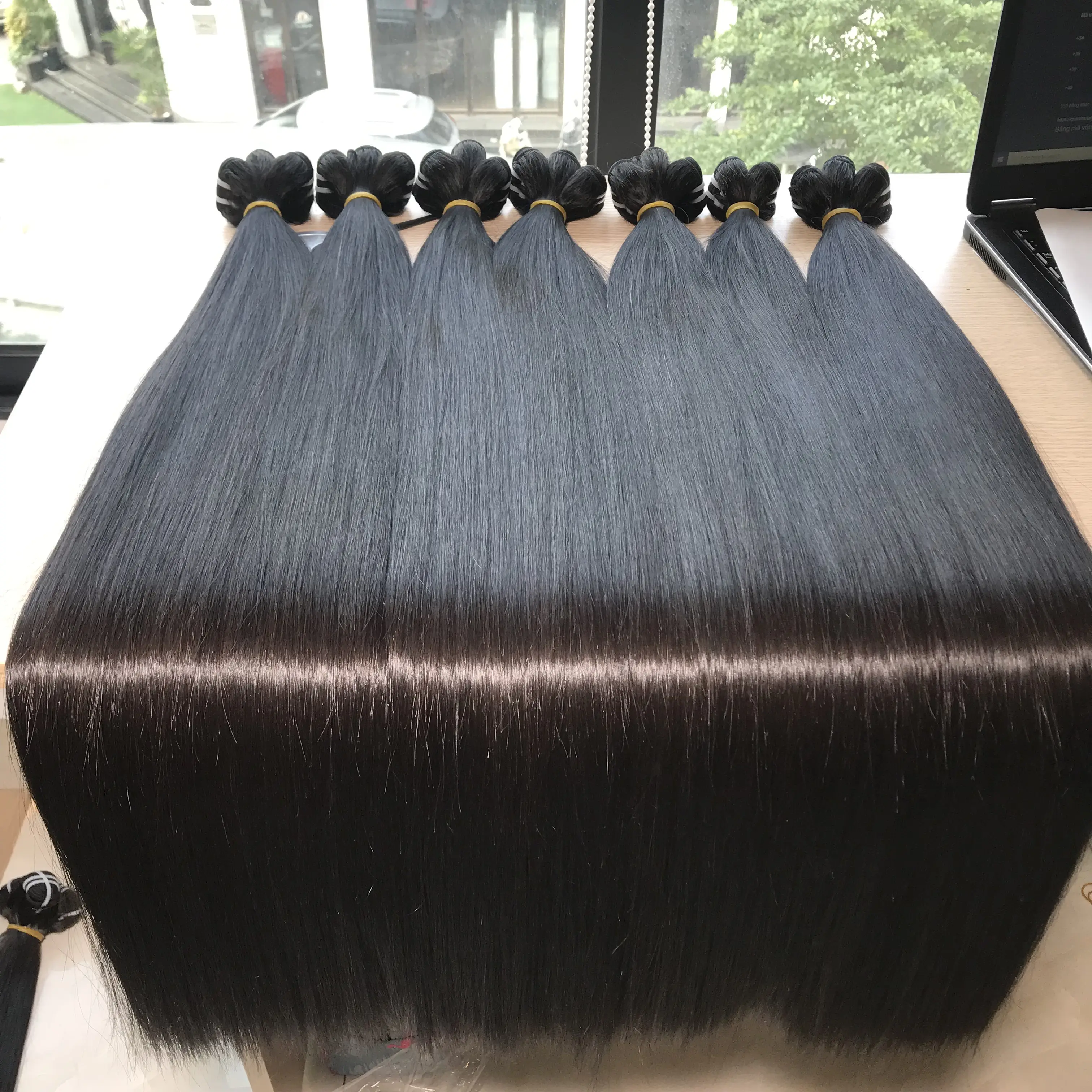 Best Quality Super Double Drawn Bone Straight Weft Natural Black Raw Vietnamese Human Hair Extensions 26" Available