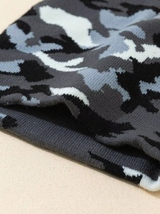 Bonnet d'hiver unisexe en coton imprimé numériquement avec logo personnalisé par transfert thermique, à revers rayé, pour le ski et les sports – Vente en gros - Product Image 6