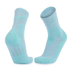 Chaussettes d'hiver pour hommes les plus vendues, écologiques, à séchage rapide, respirantes, de qualité supérieure, avec logo professionnel imprimé, antidérapantes, tricotées - Product Image 4