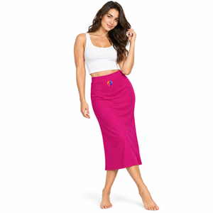 Añade un toque de estilo a tu guardarropa con la falda midi para mujer, que ofrece un corte favorecedor, tacto suave y caída fluida para un armario moderno. - Product Image 5