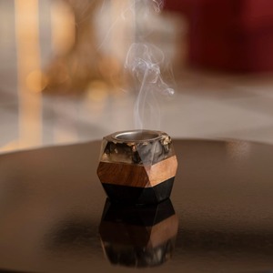 Quemador de Incienso de Madera y Resina de Sándalo con Acabado en Escamas Doradas, Diseño Geométrico, Difusor de Aromaterapia para Aceites Esenciales, para Dormitorio y Hogar - Product Image 5