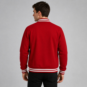 Ropa exterior de primera calidad que ofrece una suavidad interior y una construcción duradera y a la moda para un estilo urbano y elegante para el día a día. - Product Image 3