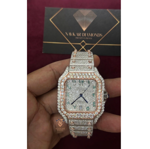 Reloj de Diamantes Moissanite con Corte Brillante en Oferta, Reloj de Pulsera de Lujo y Moda para un Estilo Moderno Disponible para la Venta - Product Image 1
