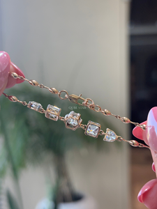 Pulsera Contemporánea de Oro de 14K con Diamantes Cultivados en Laboratorio, 4.10 Ct, Corte Asscher Hexagonal Seminavette, Regalo de Compromiso para Mujer, Joyería Fina de Lujo - Product Image 5