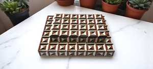 Caja de Joyería Hecha a Mano con Incrustaciones de Hueso y Madera, con Diseño Floral Intrincado, Organizador de Almacenamiento de Lujo, Tamaño y Color Personalizables - Product Image 2