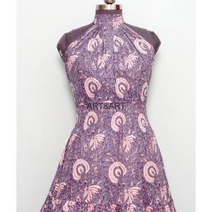 Robe longue d'été en coton doux à imprimé floral, style décontracté, col en V, style doux, écologique, sans manches, faite à la main, pour femmes indiennes - Product Image 2