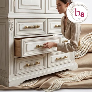 Poignée de meuble moderne en laiton en forme de pont avec incrustation de corne, écologique et durable, pour commodes et cuisines - Product Image 3