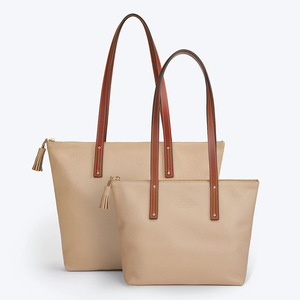 Sac fourre-tout en cuir avec fermeture éclair, sac à bandoulière, sac de shopping personnalisé avec logo, couleur beige, motif lettres, extra large, grainé - Product Image 5