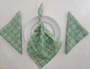 Serviette de table en coton imprimée à la main avec motifs floraux, brodée, réutilisable, pour les dîners, les réunions et la décoration de table festive - Product Image 2