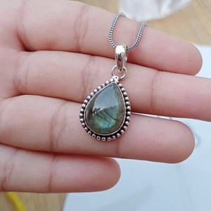 จี้หินลาบราดอไรต์สีน้ำเงิน งานแฮนด์เมด เงินแท้ ประดับอัญมณี จี้สวยหรู เป็นของขวัญสำหรับผู้หญิง - Product Image 5