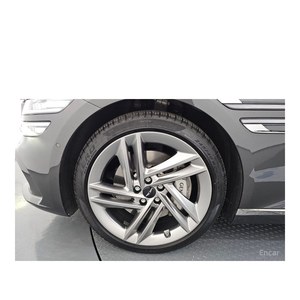 Genesis G80 2024 2.5 Turbo AWD Gasolina 47,521 km Caja de Cambios Automática Asientos de Cuero Volante a la Izquierda Cámara Trasera - Product Image 5