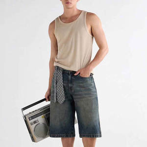 Shorts en jean pour homme, coupe slim moderne, style streetwear, décontracté, bleu foncé classique, pour l'été. - Product Image 5