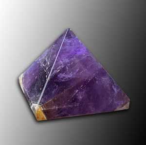 Pyramide en cristal d'améthyste naturelle - Product Image 4