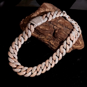 สร้อยคิวบันโมอิสซาไนต์ขนาด 20 มม. หรูหรา พร้อมตัวล็อคแบบสั่งทำพิเศษ สไตล์ฮิปฮอป เงินแท้ 925 ประดับโมอิสซาไนต์เต็มเส้น - Product Image 3