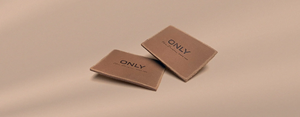 Écussons personnalisés en relief avec logo, badges en silicone 3D, accessoires vestimentaires, fournisseur OEM - Product Image 2
