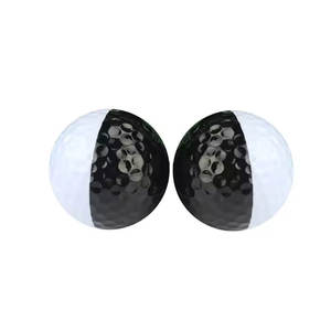 Pelotas de golf de goma con distribución de peso equilibrada para una práctica de putting con verdadero control de rollo y alta precisión. - Product Image 1