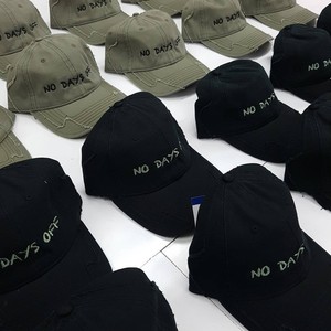 หมวกกอล์ฟพรีเมียมแบบสั่งทำพิเศษ พร้อมผ้าระบายอากาศ ควบคุมความชื้น ซับเหงื่อ และสายรัดปรับได้ สำหรับกีฬากลางแจ้ง - Product Image 5