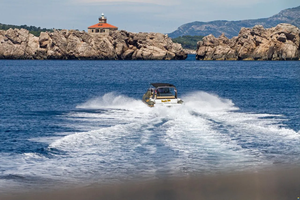 R-I-B 750 Barco usado a bajo precio, suministro al por mayor - Product Image 4