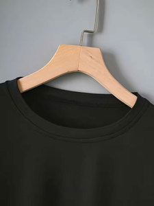 เสื้อยืดแขนสั้นลำลองสไตล์สปอร์ตสำหรับผู้หญิง สีดำ ลายหัวใจสีขาว เสื้อยืดลำลอง เสื้อผ้าสไตล์สวยงาม - Product Image 4