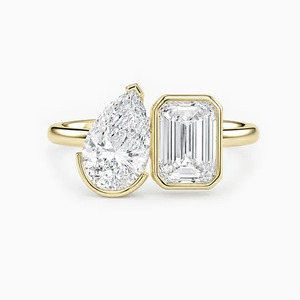 แหวนเพชรทรงลูกแพร์และทรงมรกต ได้รับการรับรองจาก Toi Et Moi ความใส VVS1 ทองคำขาว 18K แหวนเพชรสองเม็ดสำหรับหมั้นและแทนคำมั่นสัญญา - Product Image 1