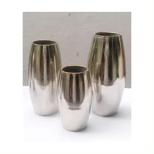 Jarrón Floral de Metal con Acabado Dorado de Diseño Moderno, Jarrón para Flores con la Mejor Forma, Perfecto para la Decoración de la Sala de Estar de tu Hogar - Product Image 2