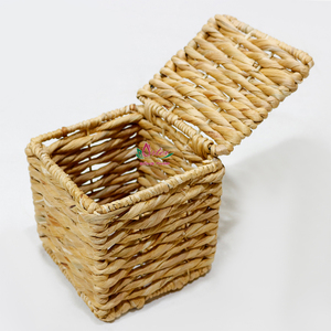 Boîte à mouchoirs en rotin tressé de style bohème chic moderne, design élégant - Product Image 5