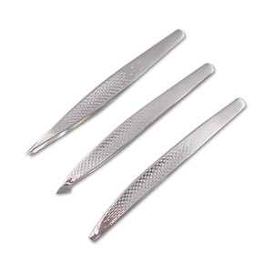 แหนบกำจัดขนคิ้วสแตนเลสสตีลพร้อมโลโก้สั่งทำพิเศษ (BT4017) ปลายแบนเฉียงความแม่นยำสูง - Product Image 3