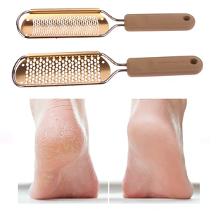 Cortacallos de Acero Inoxidable Reutilizable, Lima para Pies, Raspa para Talones, Cortacutículas, Removedor de Callosidades, Herramienta para Pedicura - Product Image 1