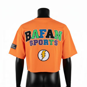 Camiseta corta de algodón francés para mujer, color naranja, suave y transpirable, con parche de chenilla y logotipo bordado. Camiseta corta de algodón para mujer. - Product Image 2