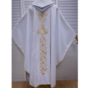 Casulla de poliéster mate de calidad con diseño bordado mariano y estola, hecha a medida, con bordado rosa. - Product Image 4