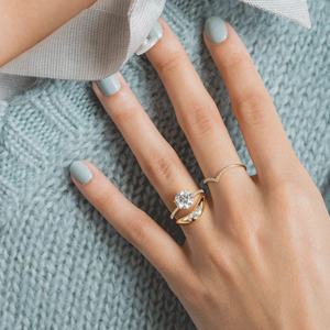 Bague en or massif 14 carats avec diamant taille poire et bande incurvée, bijoux fins de mode, bague en argent sterling 925, bijoux de créateur personnalisés - Product Image 4