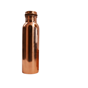 Botella de agua de cobre puro hecha a mano, botella ayurvédica para la salud, diseño sin uniones a prueba de fugas, recipiente de cobre con acabado martillado para gimnasio y yoga. - Product Image 3