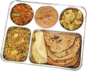 Thali rectangulaire en acier inoxydable fait main en Inde, cinq compartiments, pour le déjeuner et le dîner, article en gros, idéal pour les mariages et les fêtes. - Product Image 3