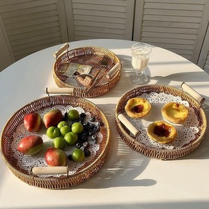 Plateau de rangement rond en rotin avec poignées, fabriqué à la main, style rustique, multi-usages, pour servir le petit-déjeuner, directement de l'usine - Product Image 2