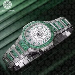Montre de luxe pour homme Charm_Jewels, émeraude verte et diamants, bracelet en acier inoxydable, mouvement mécanique, cadran 40 mm, étanche 10 bars - Product Image 1