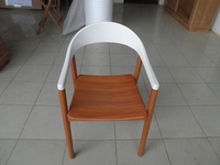 Fauteuil de salle à manger moderne Butterfly avec finition naturelle en bois de teck massif pour la salle à manger d'un appartement